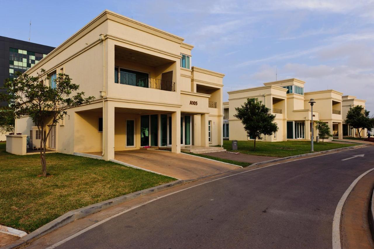 Hotel De Convencoes De Talatona Hcta Luanda Esterno foto