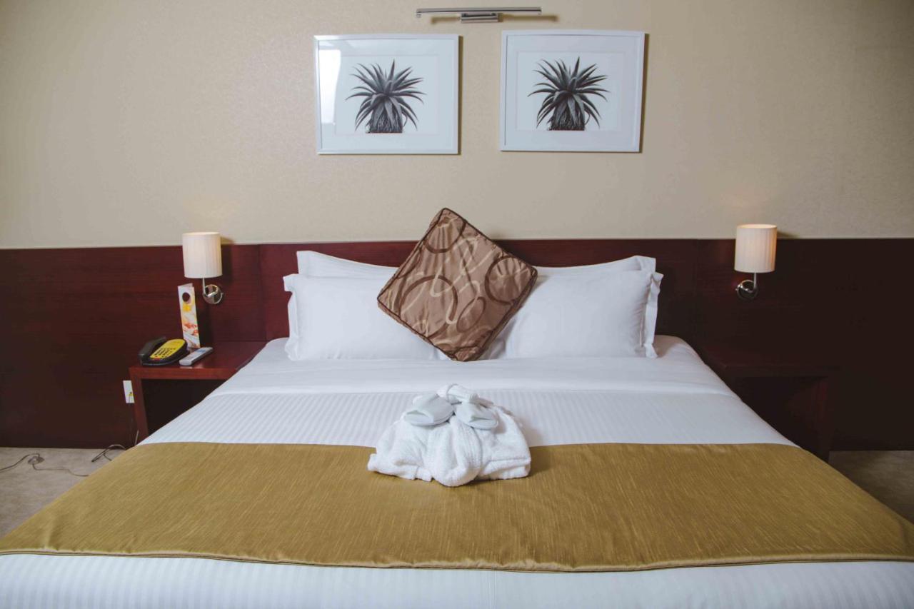 Hotel De Convencoes De Talatona Hcta Luanda Esterno foto